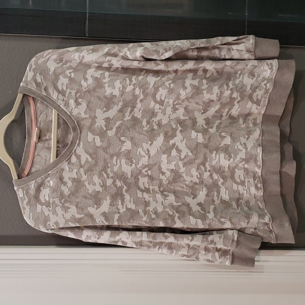 Good Hart Bossier City Camo top